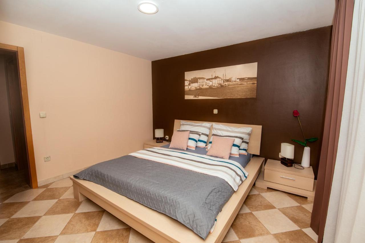 M&M Apartments Biograd Na Moru Ngoại thất bức ảnh