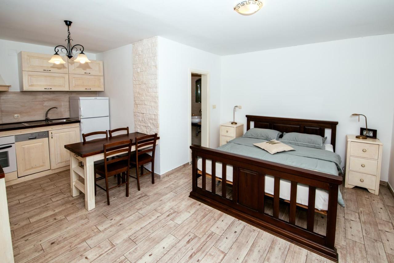 M&M Apartments Biograd Na Moru Ngoại thất bức ảnh