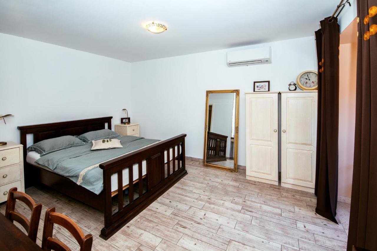 M&M Apartments Biograd Na Moru Ngoại thất bức ảnh