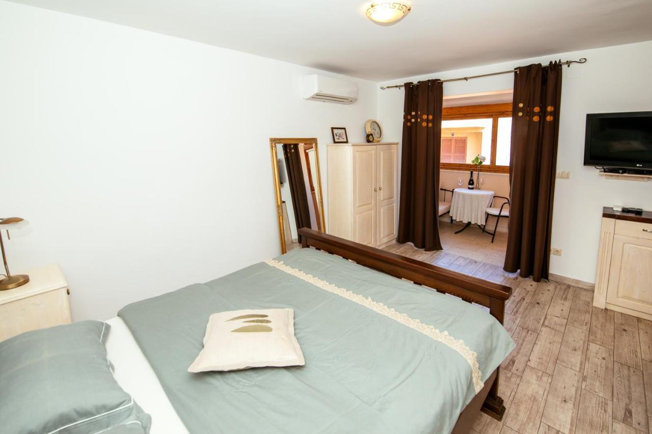 M&M Apartments Biograd Na Moru Ngoại thất bức ảnh